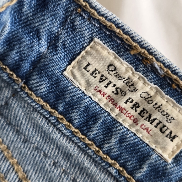 Levi's 70's High Waist Slim Straight Light Washed size 25 blank red label - Picture 13 of 16